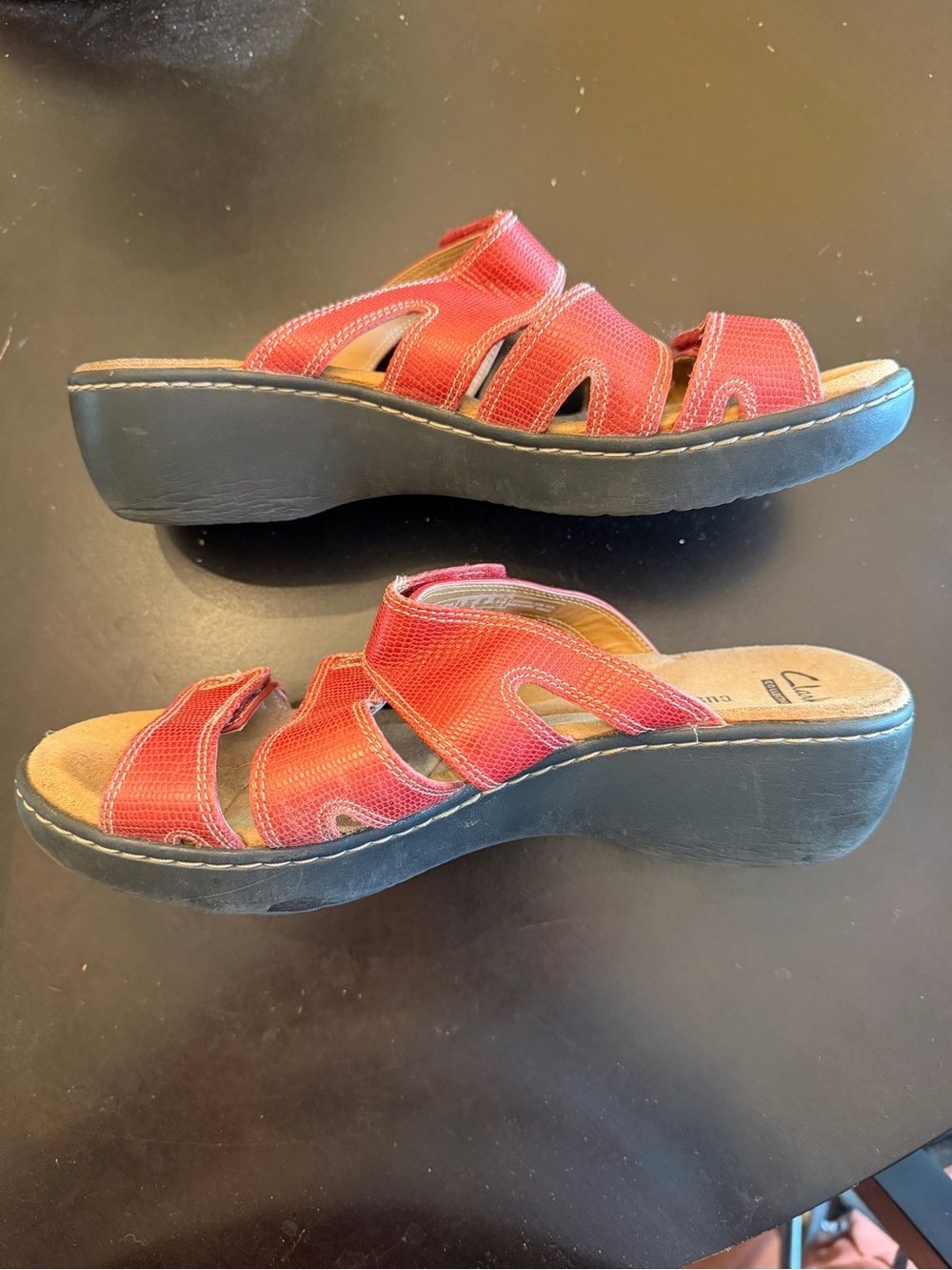 Clarks Women's Delana Damir Leather Slide - red - size 8.5 - Picture 3 of 9
